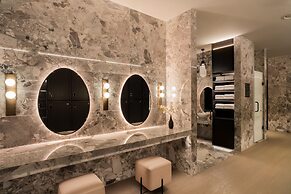 L7 WEST LAKE HANOI BY LOTTE