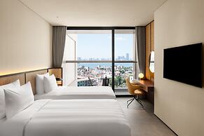 L7 WEST LAKE HANOI BY LOTTE