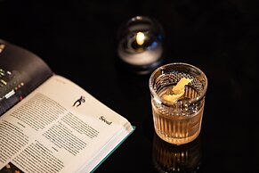 L7 WEST LAKE HANOI BY LOTTE