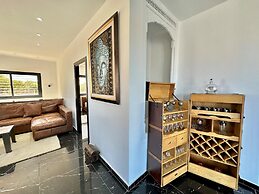 Gammarth Touristique Piscine Commune Bord de mer