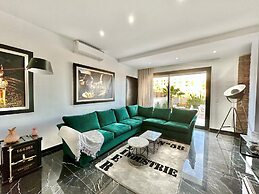 Gammarth Touristique Piscine Commune Bord de mer