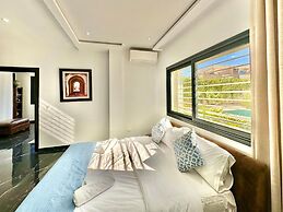 Gammarth Touristique Piscine Commune Bord de mer