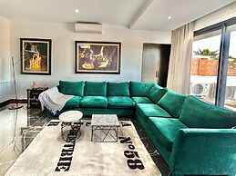 Gammarth Touristique Piscine Commune Bord de mer