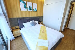 Hi.Home Apartment at Vinhomes Metropolis