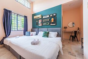 Corner 3BR Landed House at Sepang