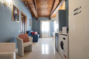 Grand Palace Apartments