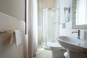 Grand Palace Apartments