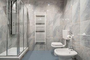 Grand Palace Apartments