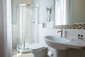 Grand Palace Apartments