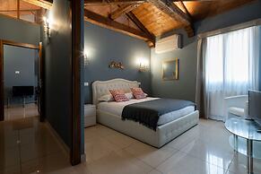 Grand Palace Apartments