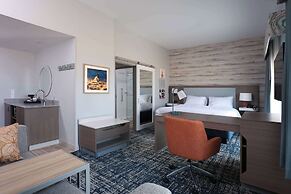 Hampton Inn & Suites Manistee Waterfront