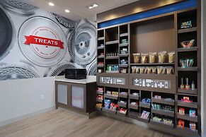 Hampton Inn & Suites Manistee Waterfront