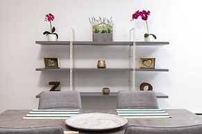 Bay View Gardens Apartments with Pool