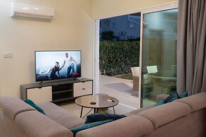 Bay View Gardens Apartments with Pool