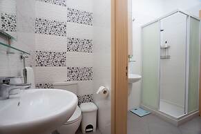 Bay View Gardens Apartments with Pool