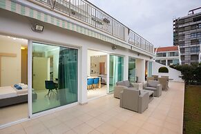 Bay View Gardens Apartments with Pool