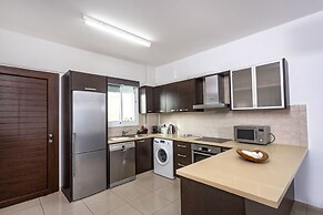 Bay View Gardens Apartments with Pool