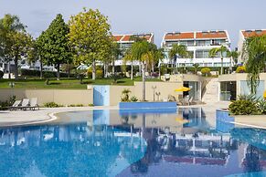 Bay View Gardens Apartments with Pool