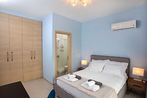 Bay View Gardens Apartments with Pool