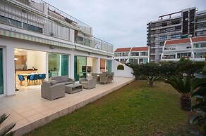 Bay View Gardens Apartments with Pool