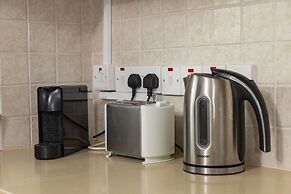 Bay View Gardens Apartments with Pool