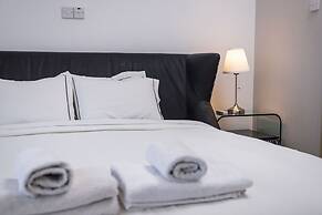 Bay View Gardens Apartments with Pool