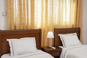 Bay View Gardens Apartments with Pool