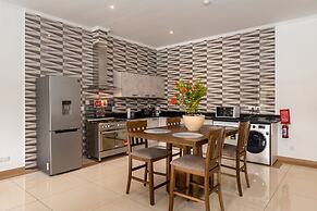 Royale Suites by Arc Royale Luxury Apts