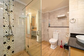 Royale Suites by Arc Royale Luxury Apts