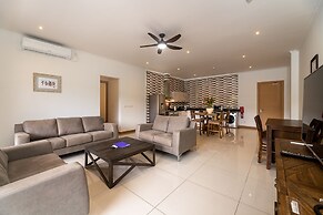 Royale Suites by Arc Royale Luxury Apts