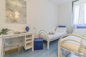 Blu al Lago in Lierna