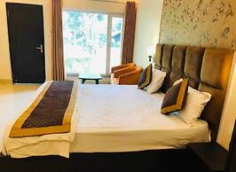 THE PALMS RESORT