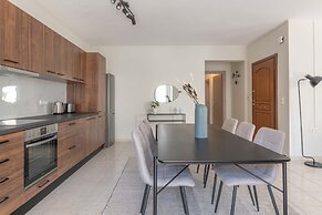 Superior 3BR Apartment in Chalandri