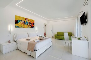 Villa Chimera White With Panoramic Pool