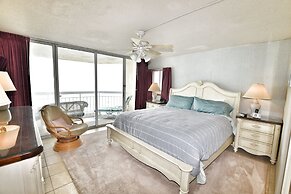 0612 Waters Edge Resort 3 Bedroom Condo by RedAwning