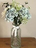 The Old Stables - a gem Surrounded by Mountains!