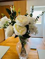 The Old Stables - a gem Surrounded by Mountains!