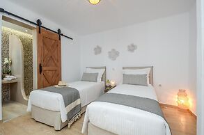 Naxos Secret Paradise Villa With Private Pool