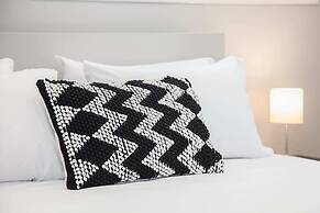 Renovated Gem in Zografou