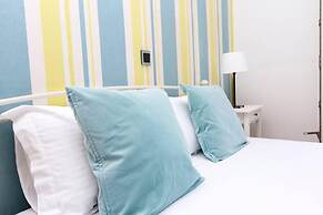 Beautiful 4-bed House With Private Pool in Naxos