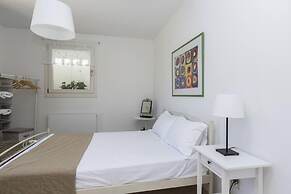 Beautiful 4-bed House With Private Pool in Naxos