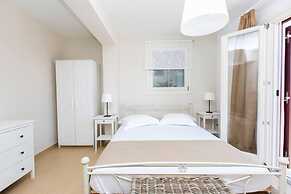 Beautiful 4-bed House With Private Pool in Naxos