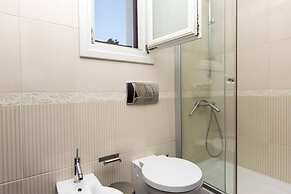 Beautiful 4-bed House With Private Pool in Naxos