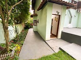 Casa confortável com churrasqueira na Granja Viana