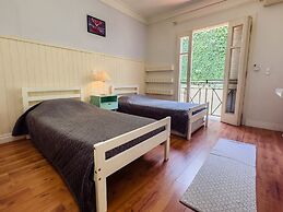 Casa Alto Padrão na Granja Viana - Cond. Fechado