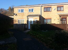 Immaculate 3-bed House in Bristol With Fast Wifi