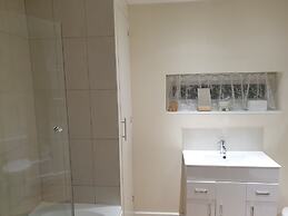 Immaculate 3-bed House in Bristol With Fast Wifi