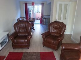 Immaculate 3-bed House in Bristol With Fast Wifi