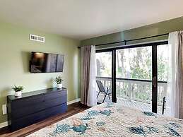 6101 Treetops