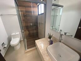 Alondra 3304 ByTrvl2hm